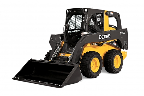 Новые погрузчики c бортовым поворотом серии Е от John Deere